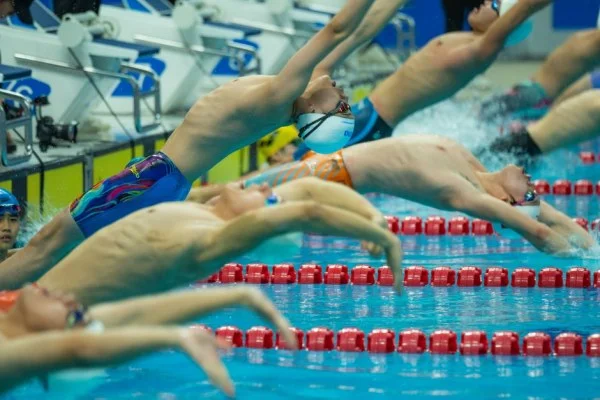 swimming competition start